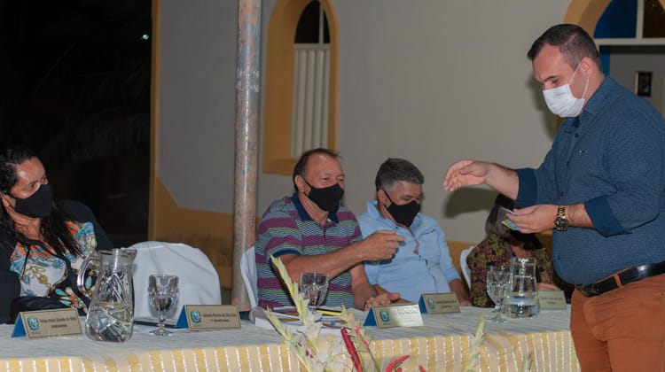 Câmara de Vereadores de Solidão realiza sessão no distrito de Três Umbuzeiros