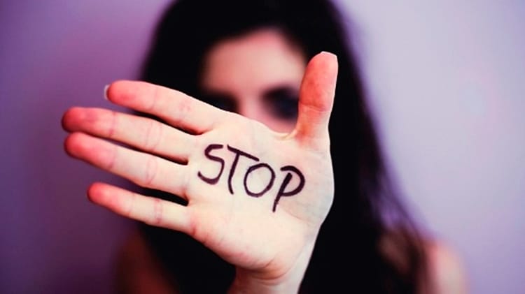 Nova lei: Escolas são obrigadas a denunciar casos de violência doméstica e familiar