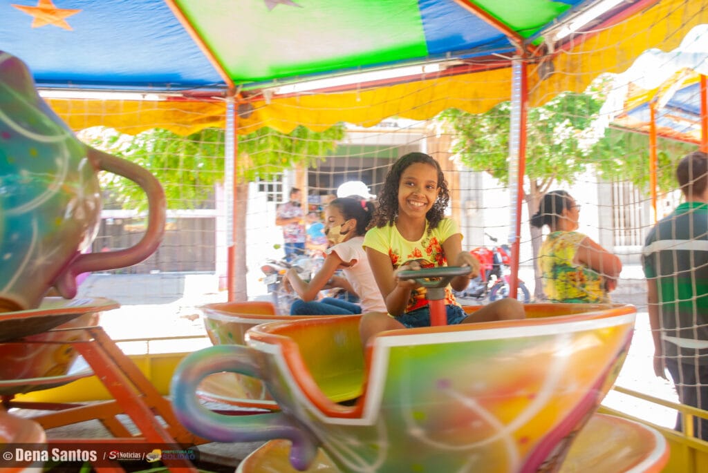 Djalma Alves promoveu manhã de lazer para as crianças em parque