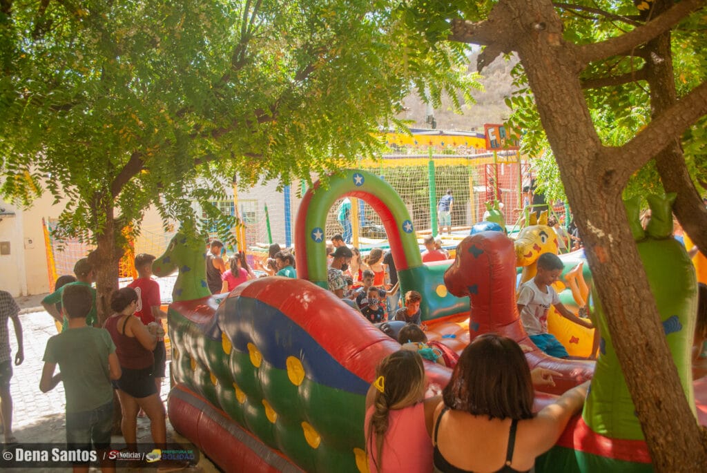 Djalma Alves promoveu manhã de lazer para as crianças em parque
