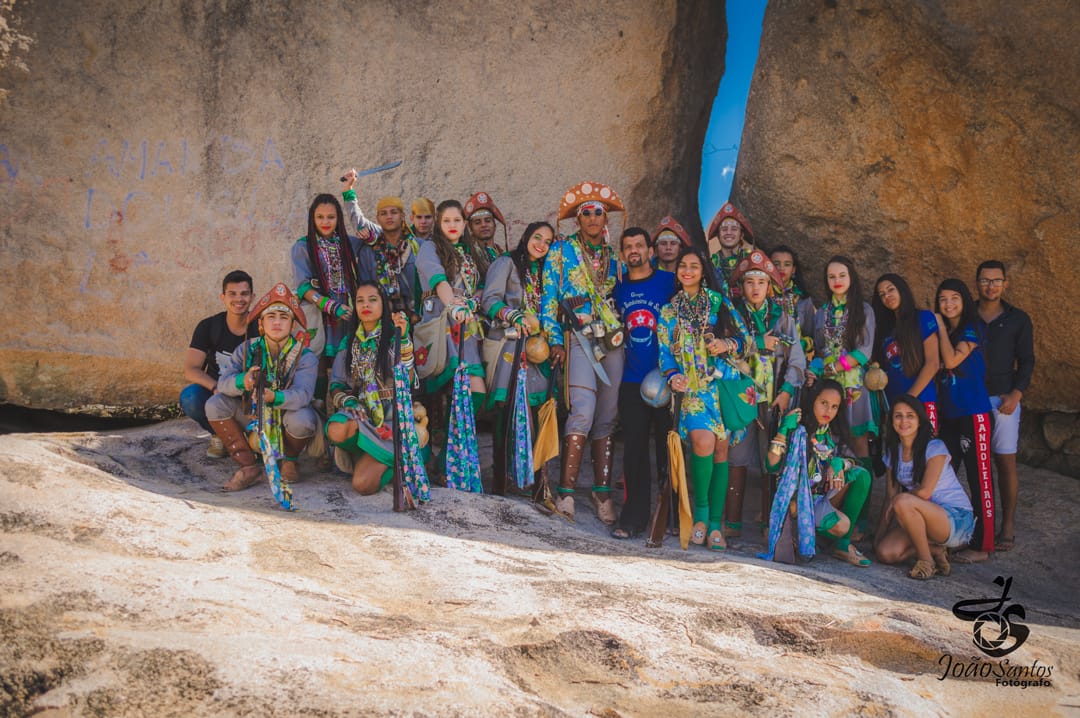 Neste dia 17 de outubro Bandoleiros de Solidão completa 20 anos de existência e nós dá a certeza de que é um trabalho feito com comprometimento, dedicação, honestidade e seriedade que passou por gerações dos solidanenses. Um parabém mais que especial a esse grupo que é parte de nossa vida.