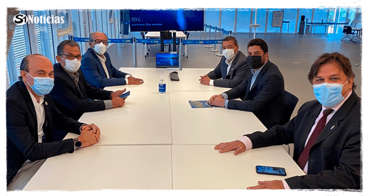 Djalma Alves está em busca de recursos da saúde para o Município. O prefeito esteve visitando o deputado federal, Gonzaga Patriota.