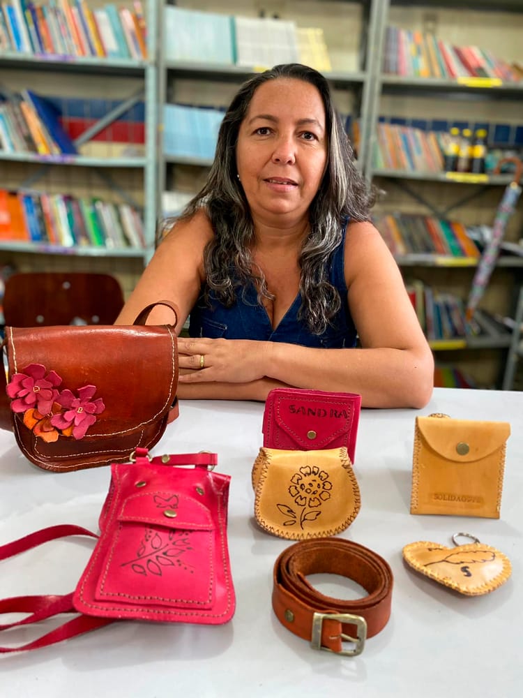 Foi concluído com êxito o curso de artesanato em couro