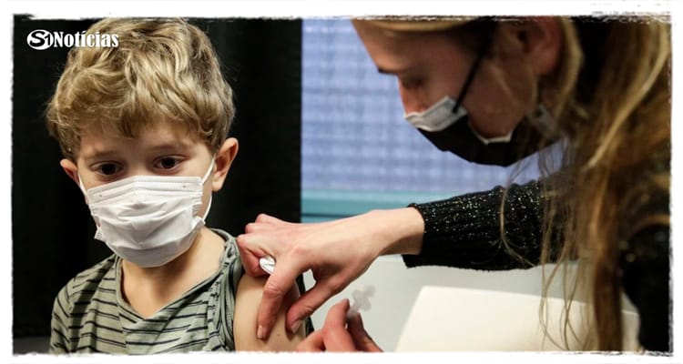 Brasil recebe primeiro lote de vacinas contra Covid-19 para crianças