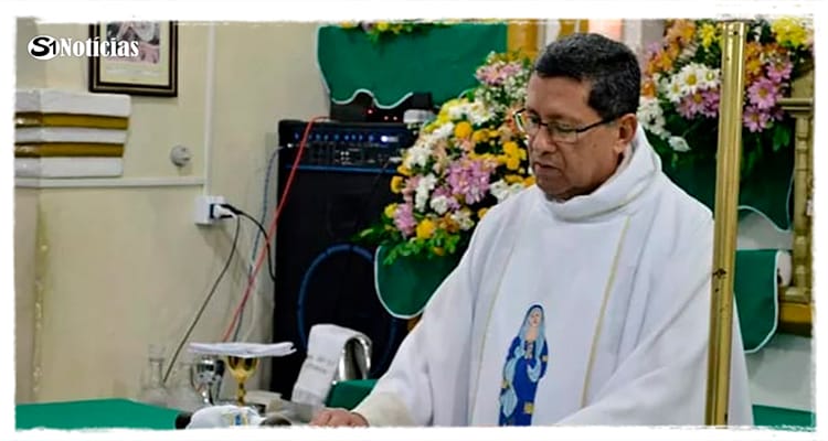 O padre Geraldo de Oliveira foi encontrado dentro da igreja matriz de São Sebastião, deitado entre os bancos em uma espécie de travesseiro.
