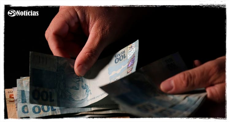 Caixa paga Auxílio Brasil a beneficiários com NIS final 7