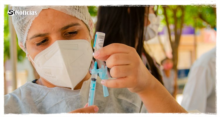 Adultos acima de 50 anos começam a receber 4ª dose em Solidão