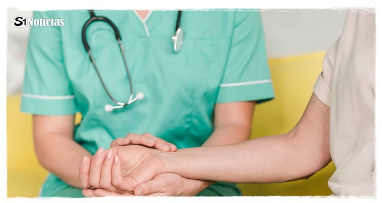 Bolsonaro sanciona piso salarial para profissionais de enfermagem