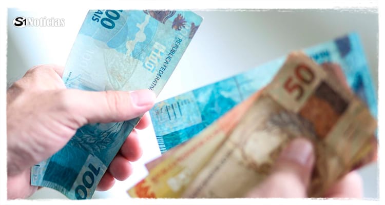 Salário mínimo vai completar 4 anos seguidos sem aumento real