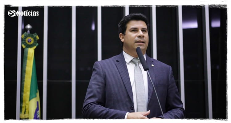 Piso da enfermagem: Carlos Veras pede que população pressione deputados para assinarem PEC