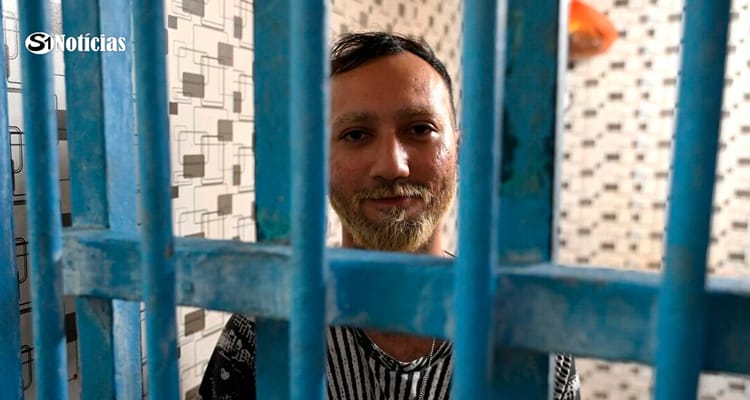 Drag queen é presa por se vestir de Jesus e rezar o pai-nosso em apresentação