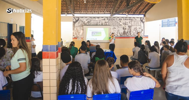 Prefeitura de Solidão facilita acesso ao Projeto ID Jovem para estudantes