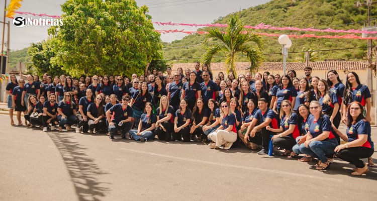 Prefeito de Solidão garante pagamento do Piso Salarial aos Professores