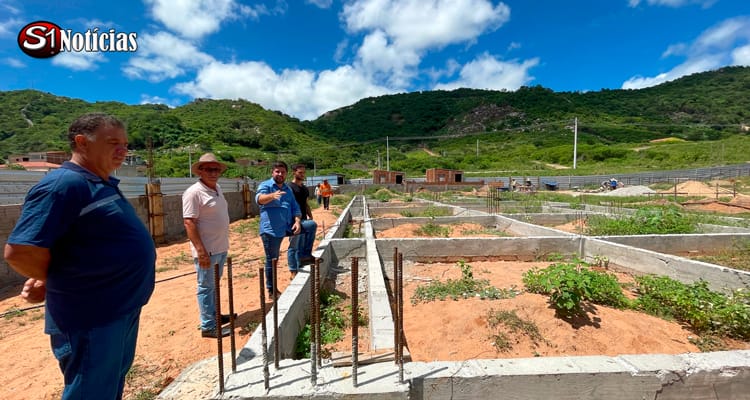 Prefeito de Solidão, Djalma Alves, Vistoria Obra da Escola de 13 Salas Padrão FNDE