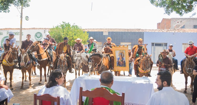 Missa do Vaqueiro atraí grande público no Distrito de Pelo Sinal em Solidão