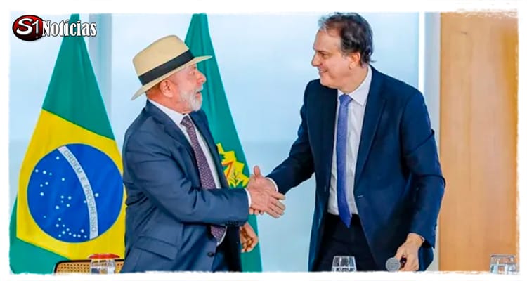 Lula sanciona lei que limita o uso de celulares nas escolas