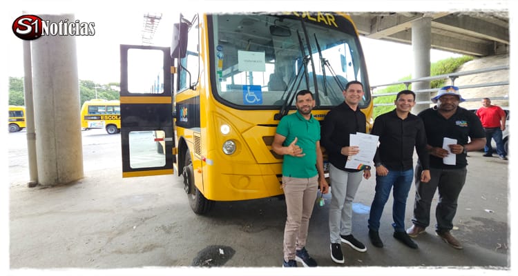 Prefeito de Solidão garante novo ônibus escolar e reforça compromisso com a educação