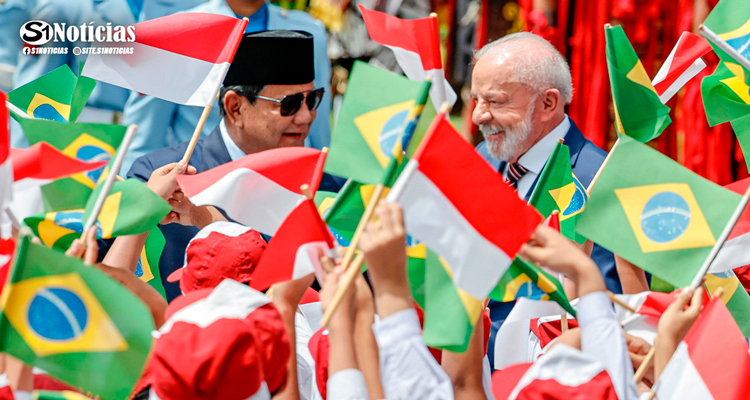 Lula afirma que vai disputar quarto mandato durante visita à Indonésia