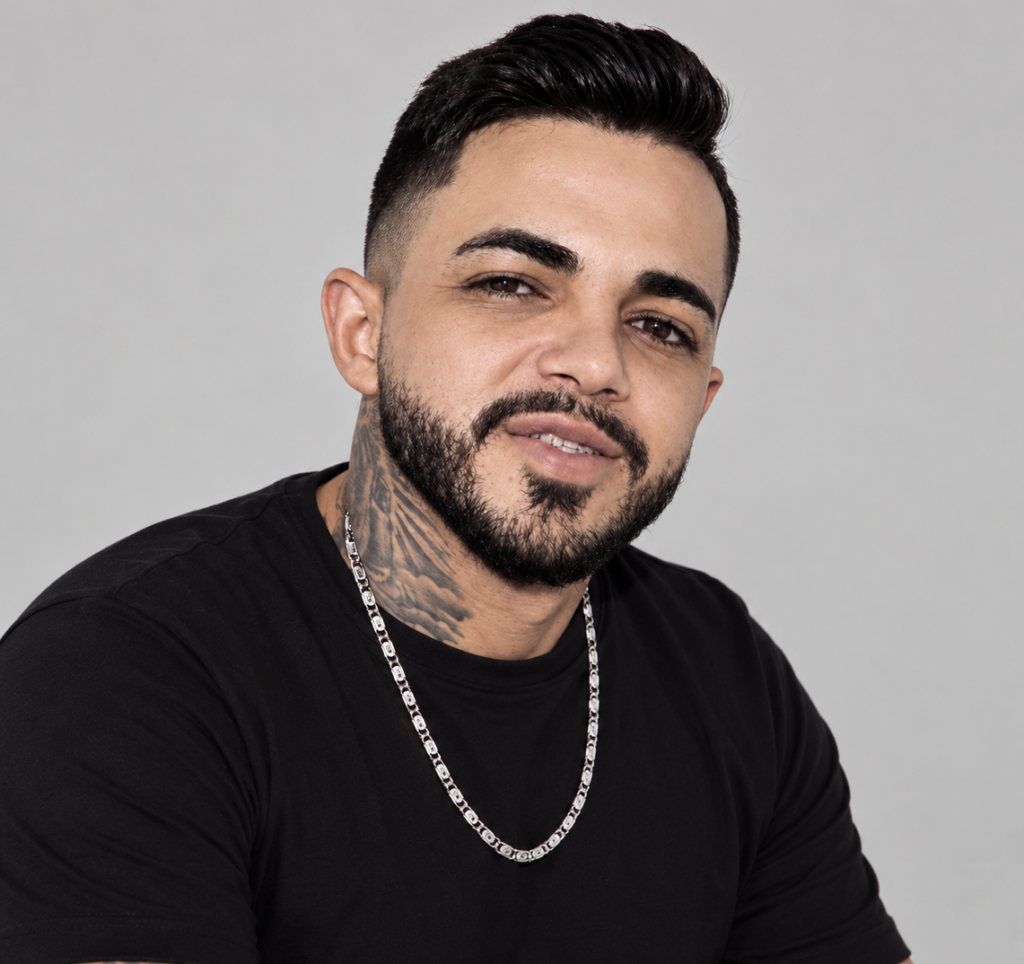 Cícero Renê Mendes da Silva, de 25 anos, natural de Solidão, no Sertão de Pernambuco.