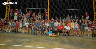 Solidão inicia entrega de kits esportivos para fortalecer práticas nas escolas